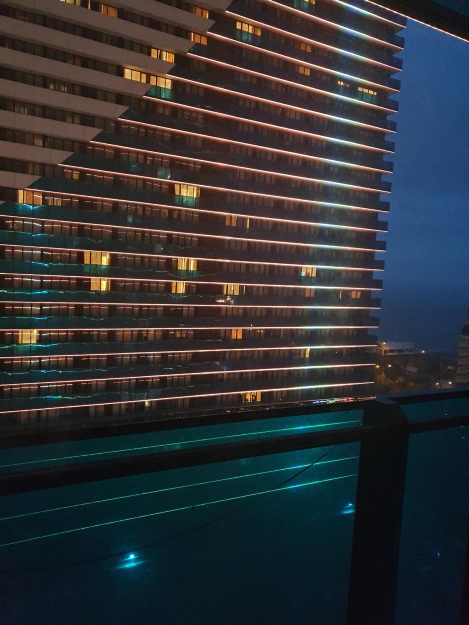 Cozy Apartments With Sea View Orbi City 1422 Batumi Quarto foto